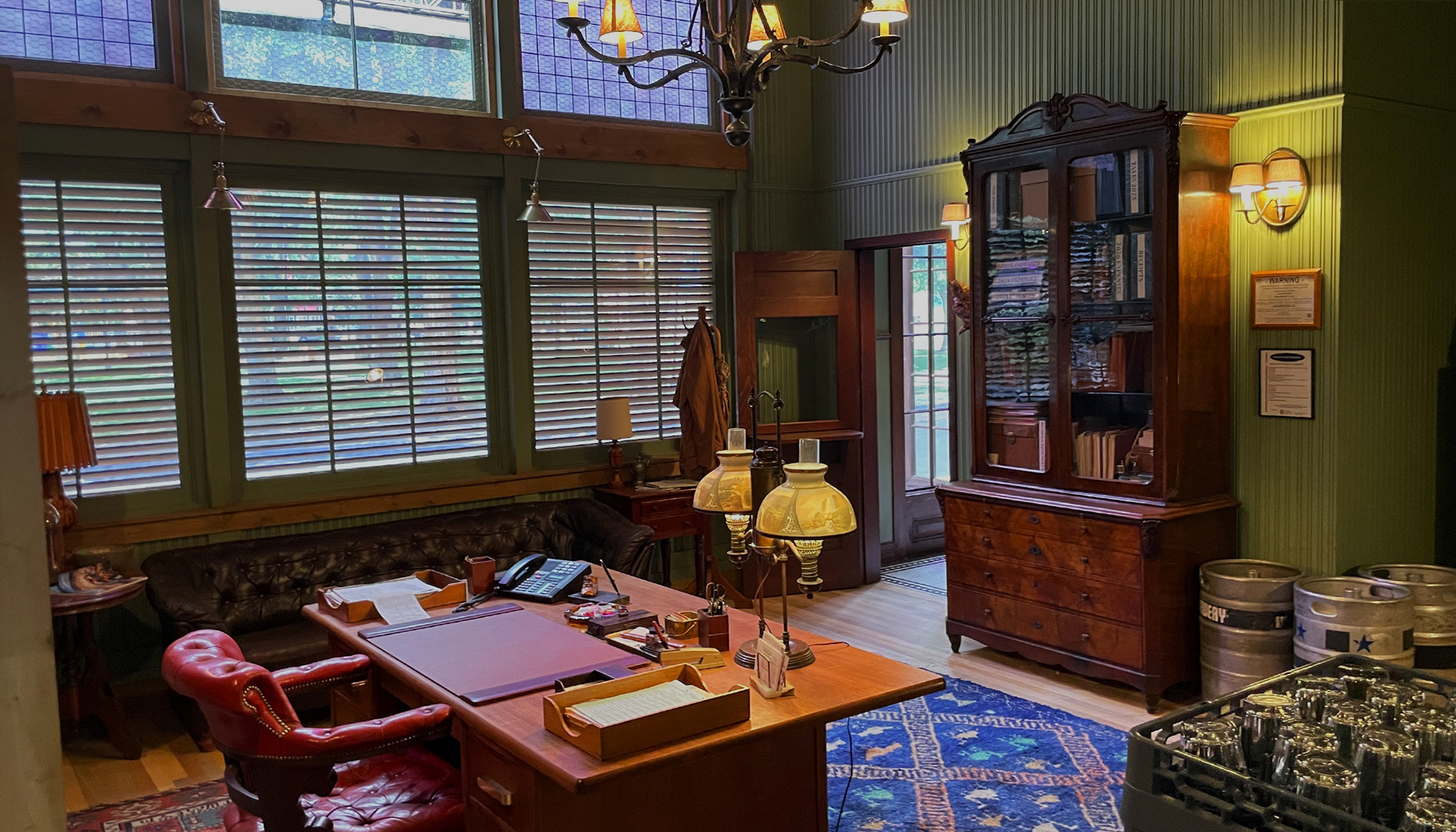 RANSOM CANYON S2 - DANCE HALL OFFICE